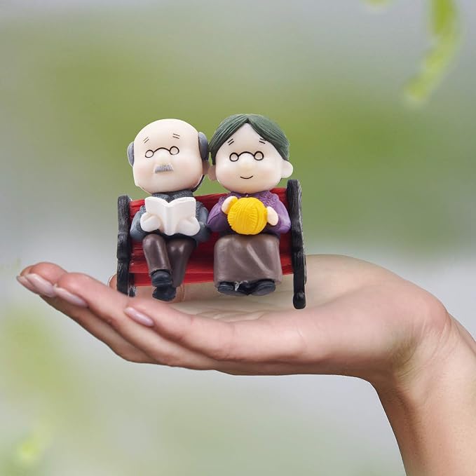 Mini Park Bench Grandpa Grandma Model Ornament Accessories - Image 2