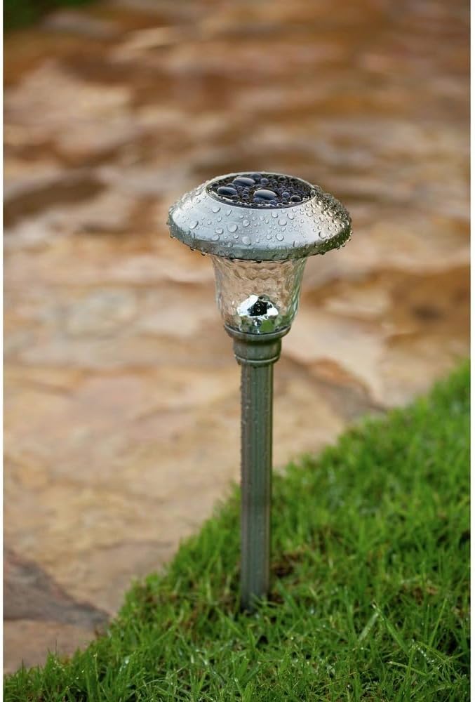 BLACK+DECKER Solar-Powered Outdoor Path Light - Image 8