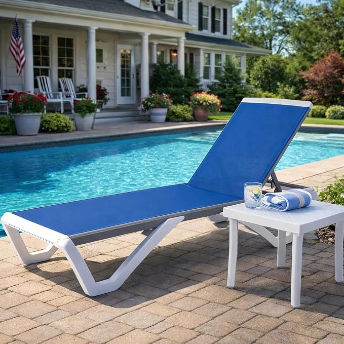 Kozyard Outdoor Chaise Lounge Chair, Full Flat Adjustable Patio Lounger by Kozyard