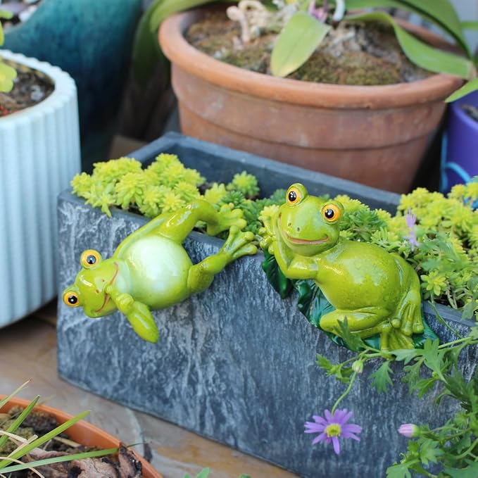 Set of 2 Funny Frog Statues Outdoor Flower Pot Hugger, Resin Hanging Frog - Image 2