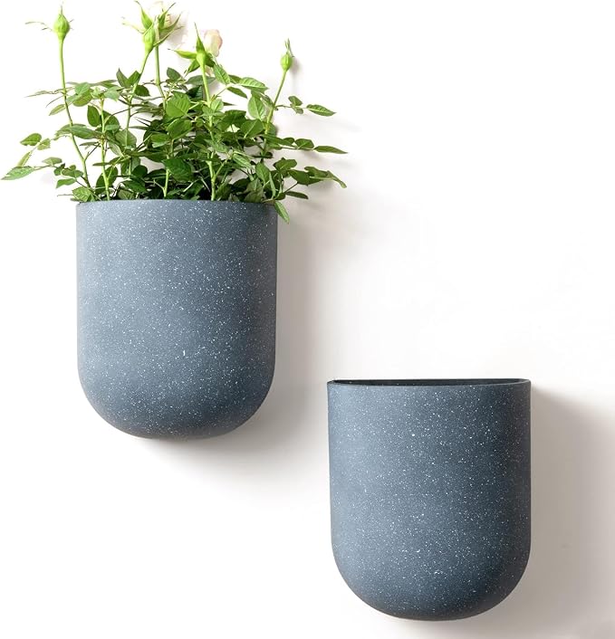 LA JOLIE MUSE Wall Hanging Planters by LaJol%C3%ADeMuse