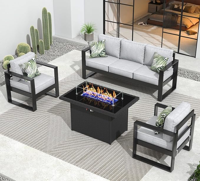 Outdoor Aluminum Furniture Set by Vakollia