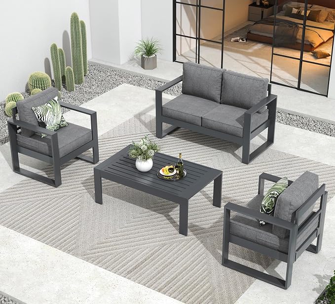 Outdoor Aluminum Furniture Set by Vakollia