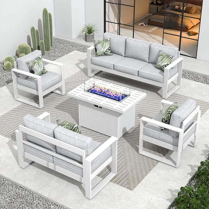 Outdoor Aluminum Furniture Set by Vakollia