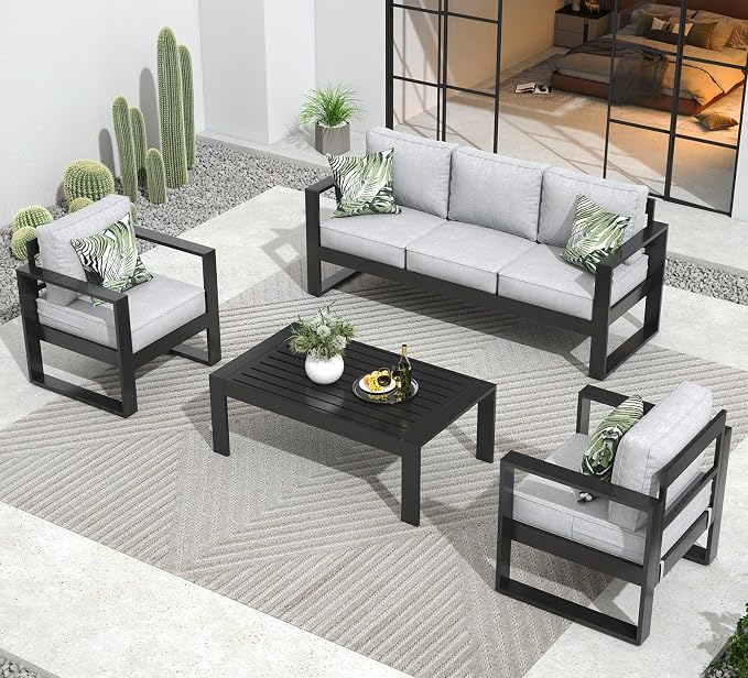 Outdoor Aluminum Furniture Set by Vakollia