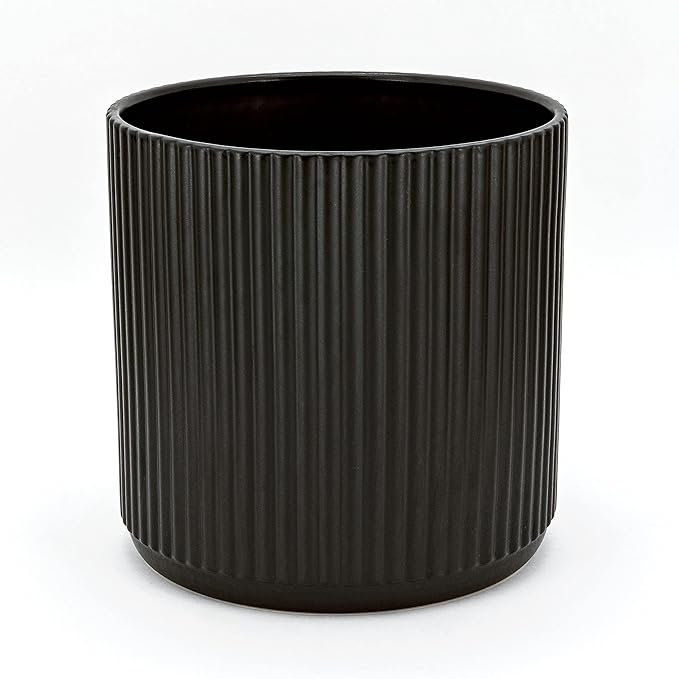 Amazon Basics Fluted Ceramic Round Planter by AmazonBasics