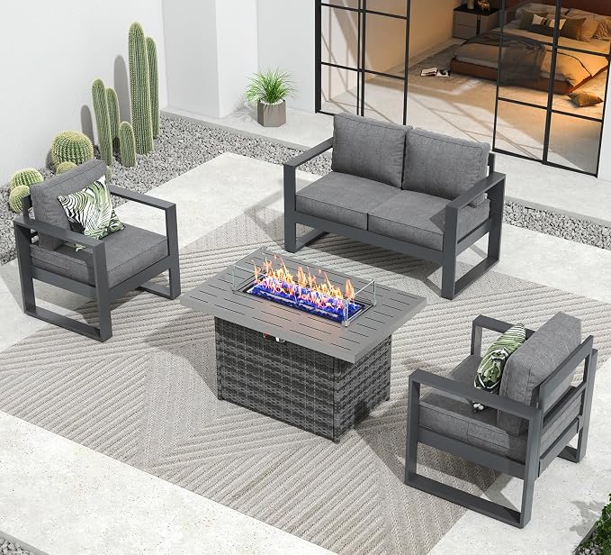 Outdoor Aluminum Furniture Set by Vakollia
