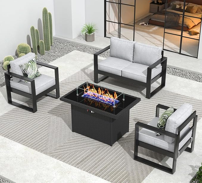 Outdoor Aluminum Furniture Set by Vakollia