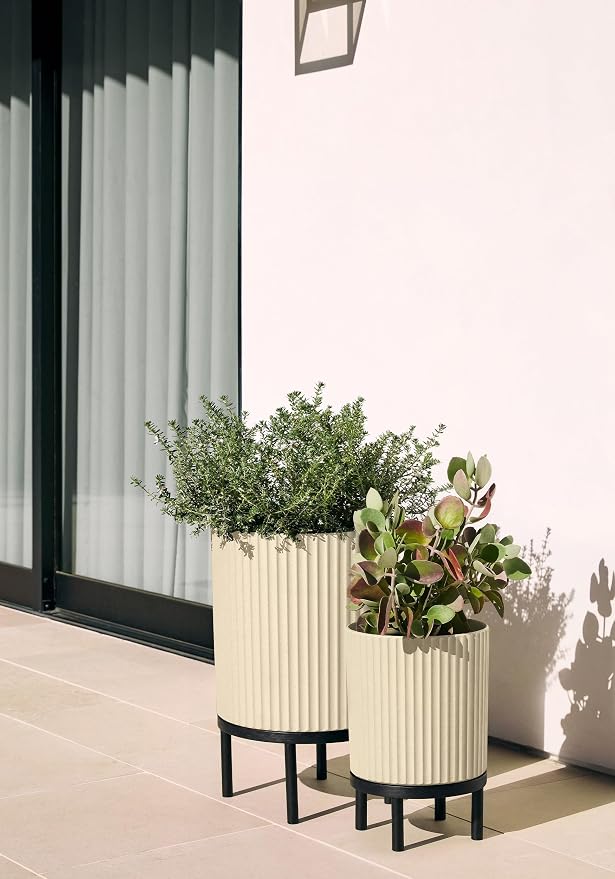 Veradek Demi Series Round Planter w/Stand - Image 6