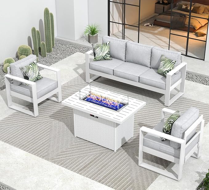 Outdoor Aluminum Furniture Set by Vakollia