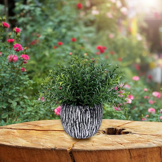 Winlyn Set of 3 Artificial Potted Plants Faux Eucalyptus Rosemary Boxwood - Image 5