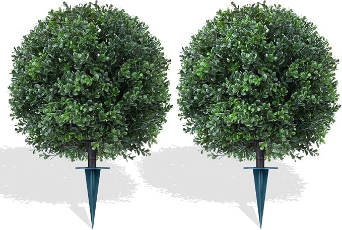 Artificial Boxwood Topiary Trees by FEELTHENEWWORLD