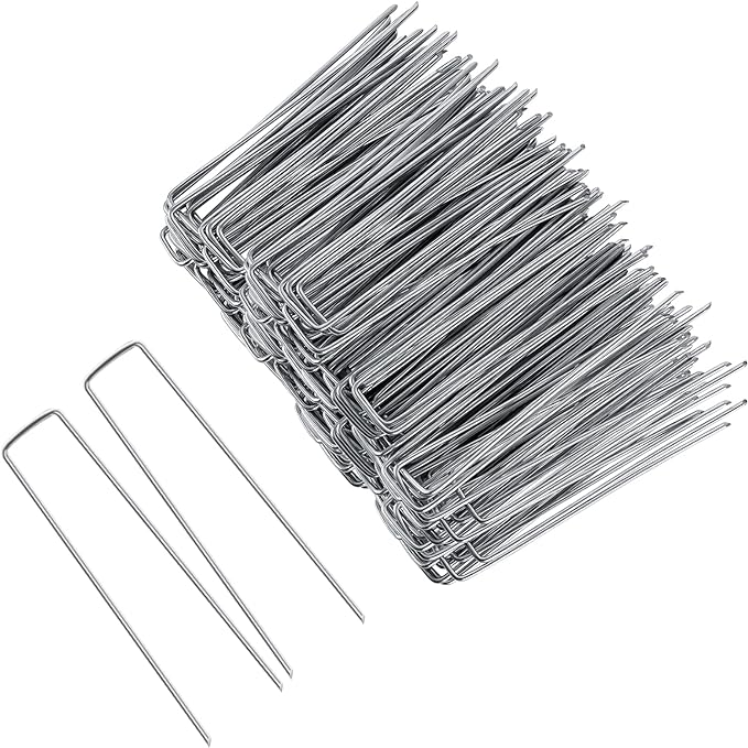 FEED GARDEN 8 Inch 100 Pack Galvanized Landscape Staples 11 Gauge Anti-Rust by FEEDGARDEN