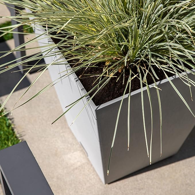 Veradek Pure Series Nobleton Plastic Planter - Image 8