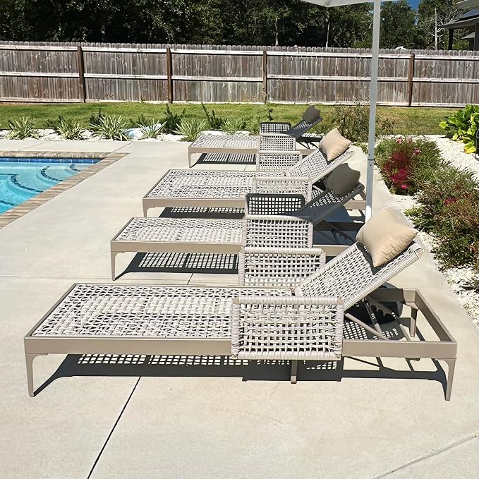 PURPLE LEAF 4 Pieces Outdoor Chaise Lounge Set Rattan Wicker Lounger by PURPLELEAF