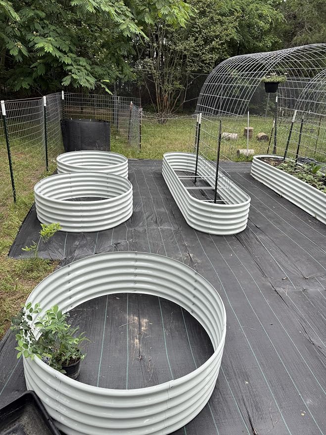 A ANLEOLIFE Set of 14, 18 Inch Tall Raised Garden Beds Kit, Heart-Shaped - Image 6