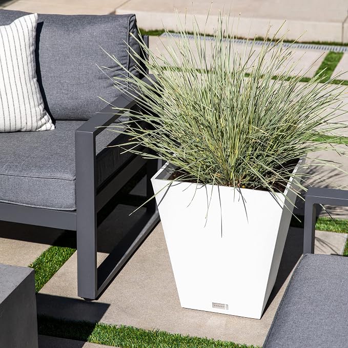 Veradek Pure Series Nobleton Plastic Planter - Image 6