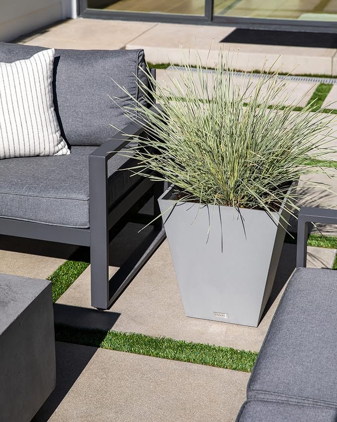 Veradek Pure Series Nobleton Plastic Planter - Image 6