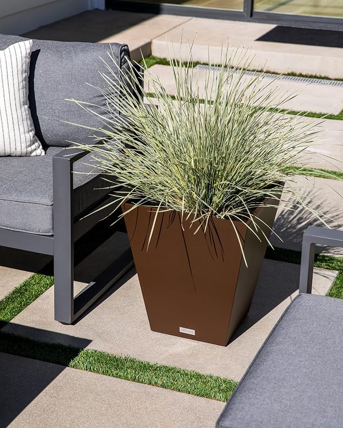 Veradek Pure Series Nobleton Plastic Planter - Image 5