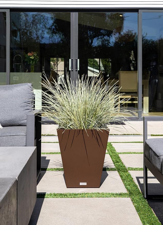 Veradek Pure Series Nobleton Plastic Planter - Image 4